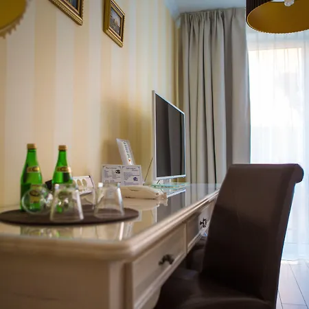 ホテル Ottaviano 3*